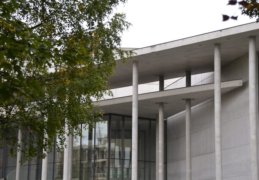 Außenansicht der Pinakothek der Moderne