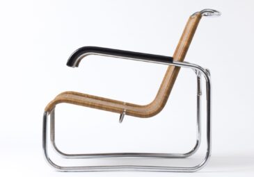 Freischwinger Armlehnsessel B35 aus Stahlrohr von Marcel Breuer.