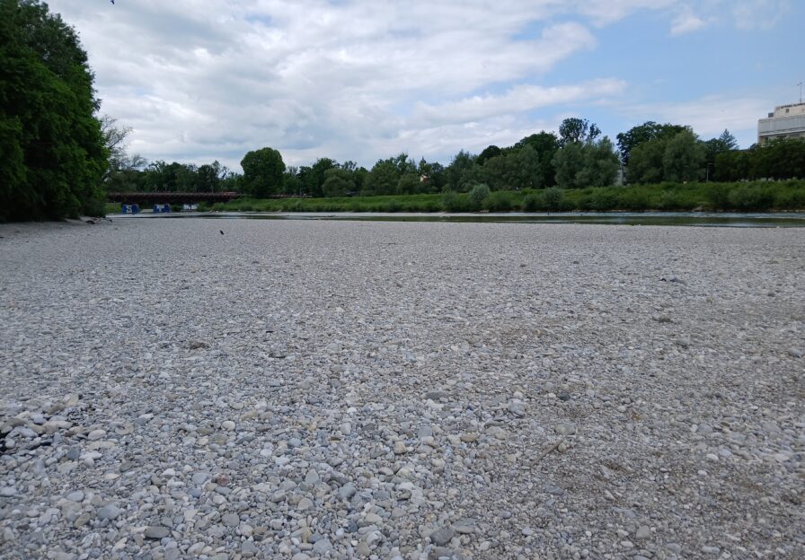 Kiesbett der Isar