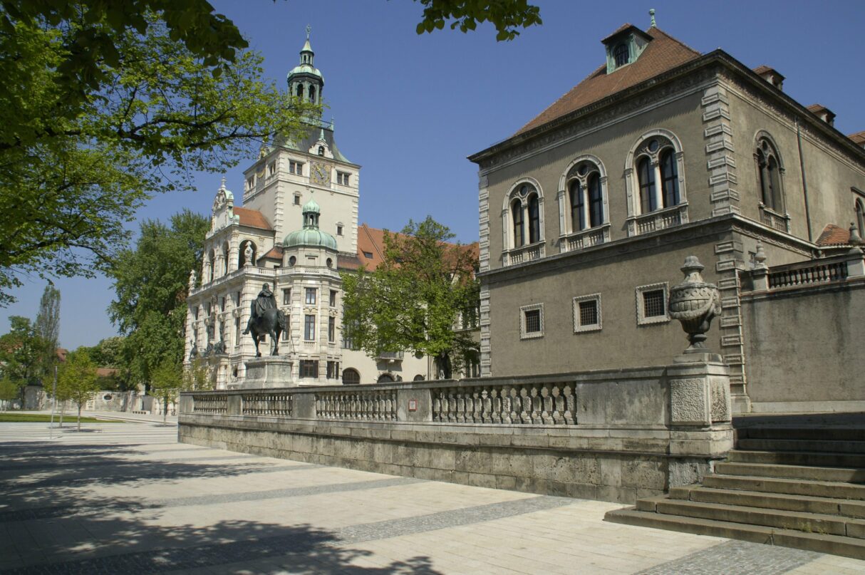 Bayerisches Nationalmuseum, Außenansicht.