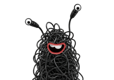 Lustiges Monster aus schwarzen Kabeln gefertigt.