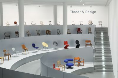 Blick in die Ausstellung „Thonet & Design“. Foto: Die Neue Sammlung – The Design Museum (A. Laurenzo)